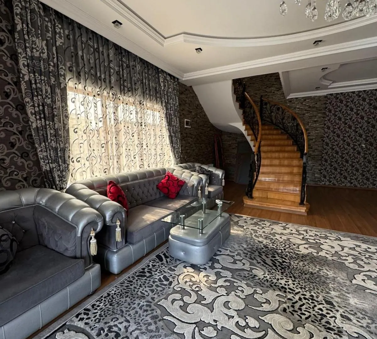 Villa 0*, Baku
